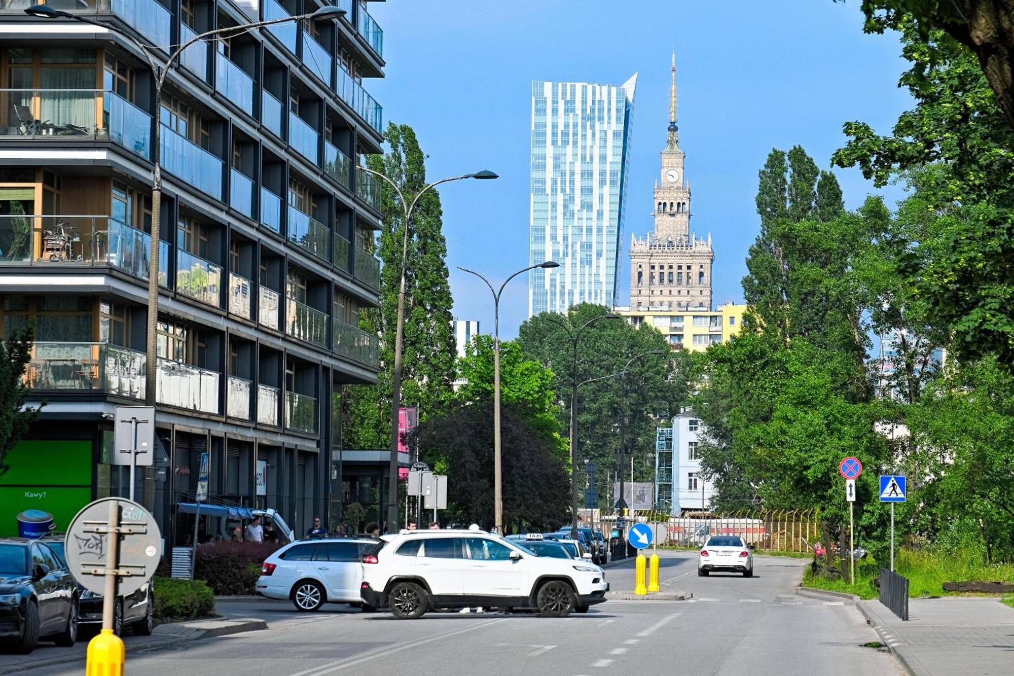 Aparthotel Kolejowa Apartamenty Варшава Екстериор снимка